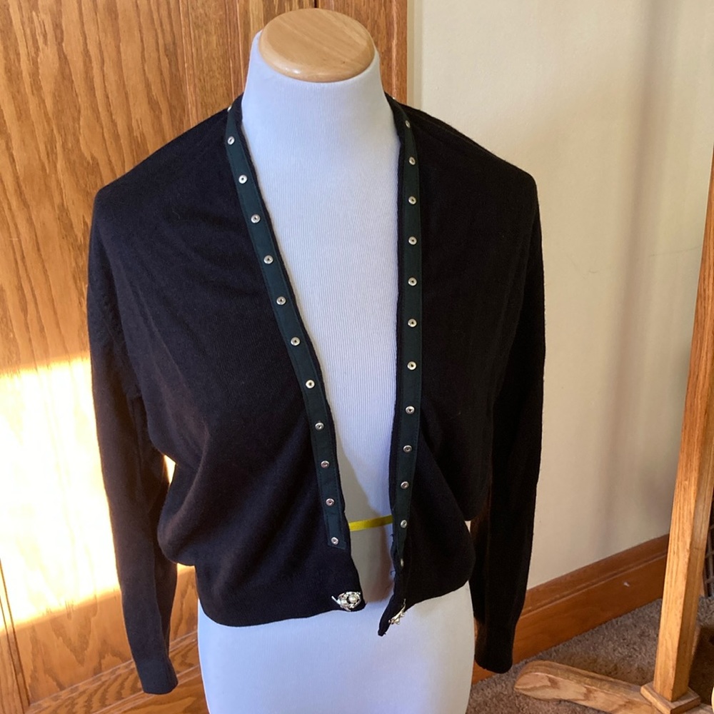 Vintage Monrose, 100%, orlon, acrylic sweater grommets and pearl accents sz 14